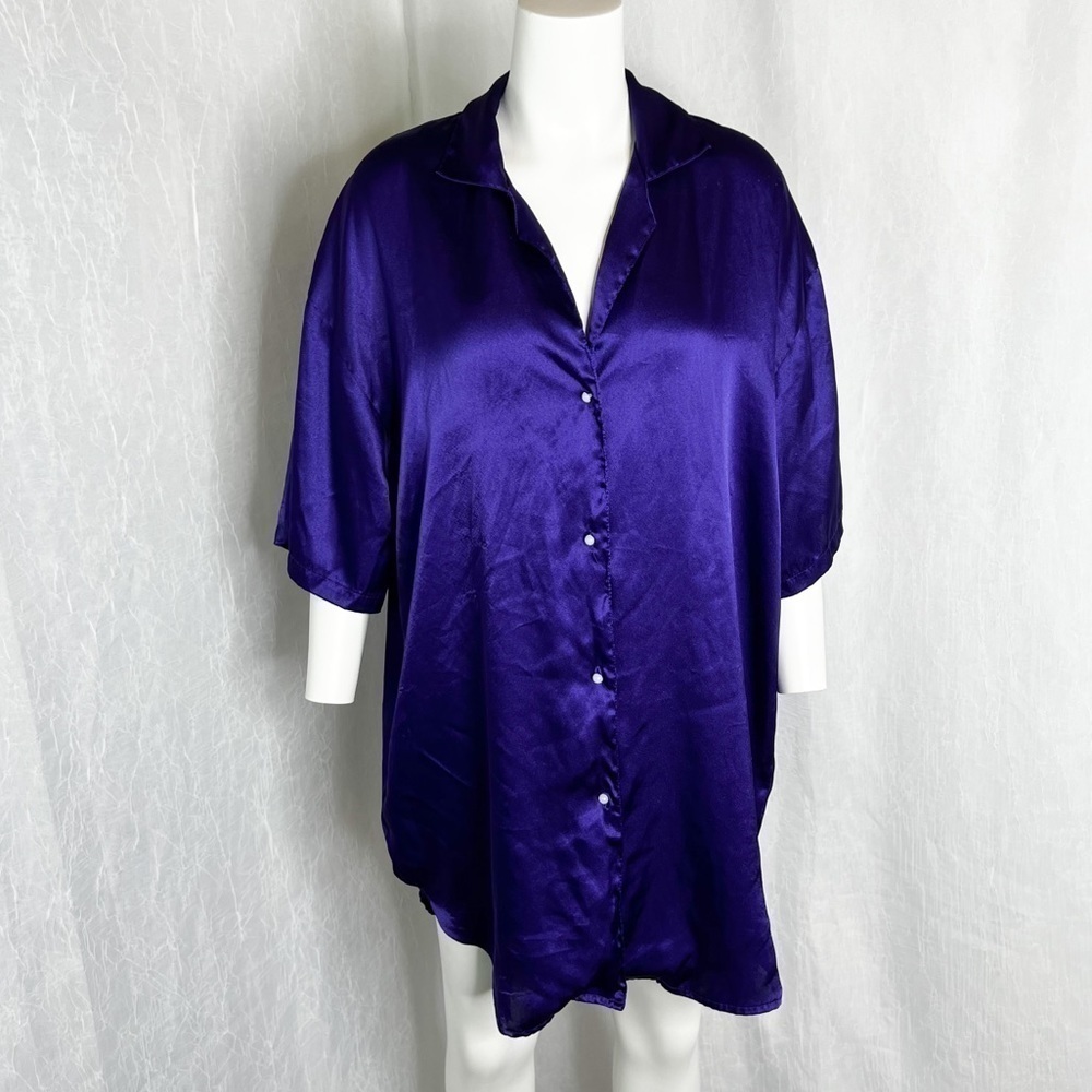 VINTAGE Victorias Secret Gold Label Satin Button Down Sleep Shirt